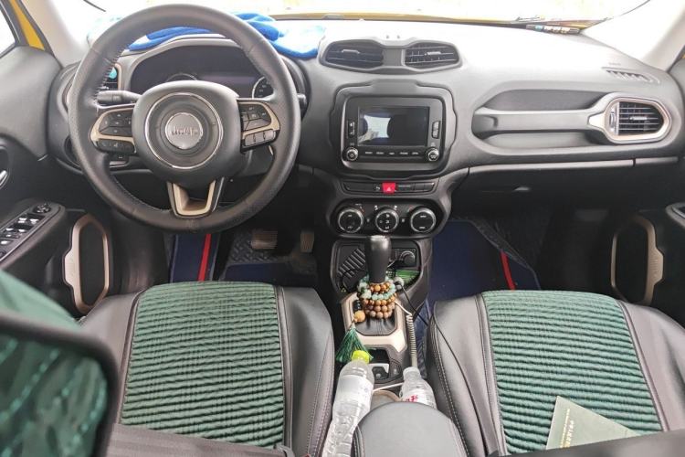 Used Jeep Renegade 2016 1.4T Automatic Jingneng Version+ Center Console