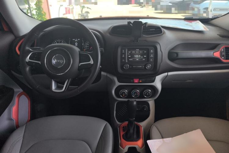 Used Jeep Renegade 2016 1.4T Automatic Jingneng Edition Center Console