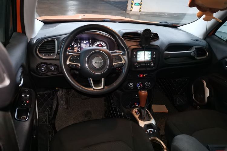 Used Jeep Renegade 2016 1.4T Automatic Jingneng Edition Center Console