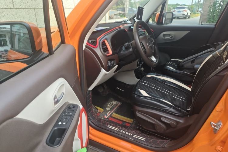 Used Jeep Renegade 2016 1.4T Automatic Jingneng Version+ Driver Seat