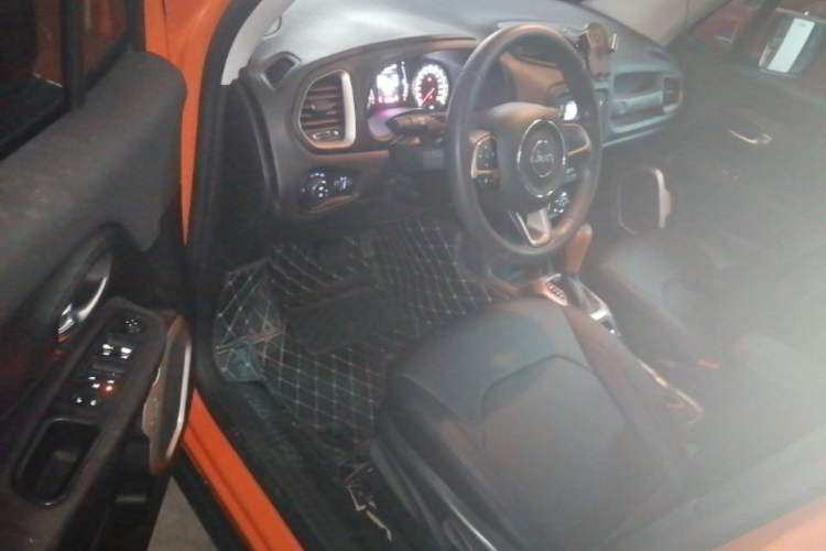 Used Jeep Renegade 2016 1.4T Automatic Jingneng Edition Driver Seat