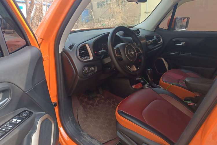 Used Jeep Renegade 2016 1.4T Automatic High-Energy Version Driver Seat