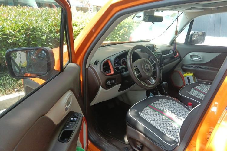 Used Jeep Renegade 2016 1.4T Automatic Smart Edition Driver Seat