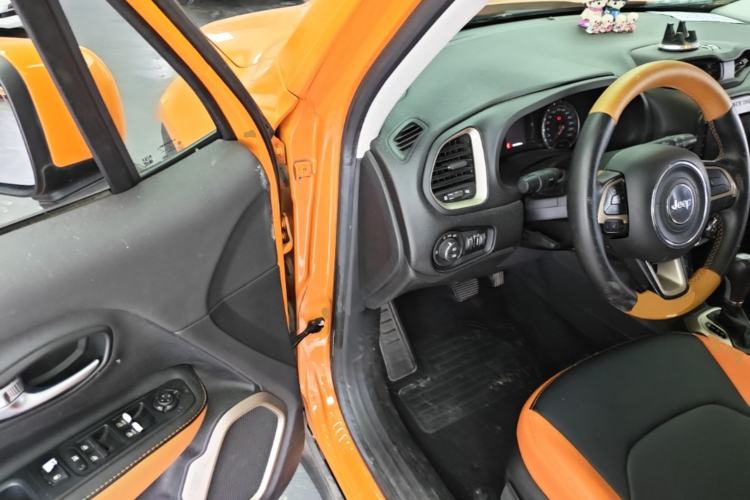 Used Jeep Renegade 2016 1.4T Automatic Jingneng Edition Driver Seat