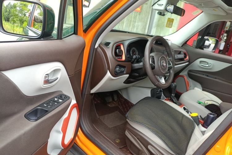Used Jeep Renegade 2016 1.4T Automatic Jingneng Version+ Driver Seat