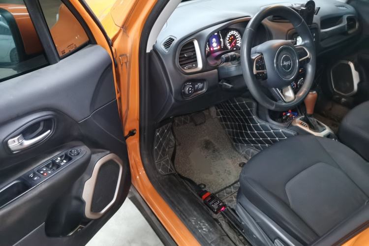 Used Jeep Renegade 2016 1.4T Automatic Jingneng Edition Driver Seat
