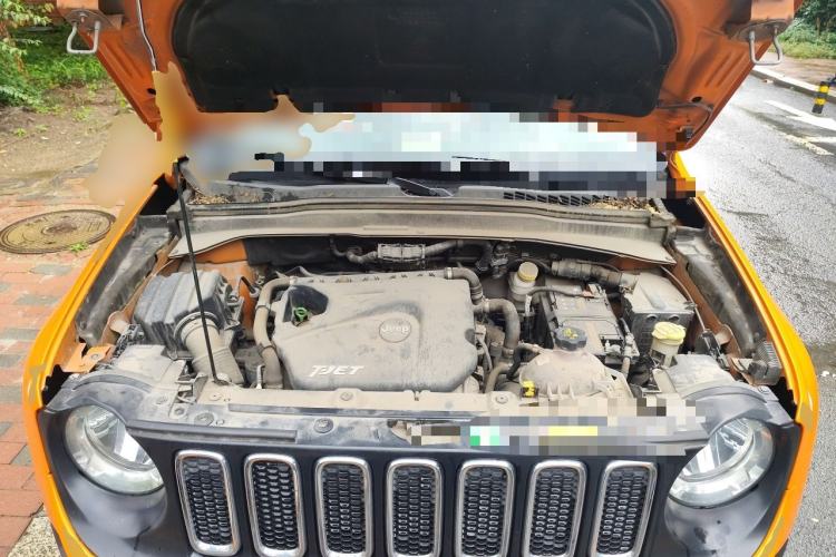 Used Jeep Renegade 2016 1.4T Automatic Jingneng Version+ Engine Bay