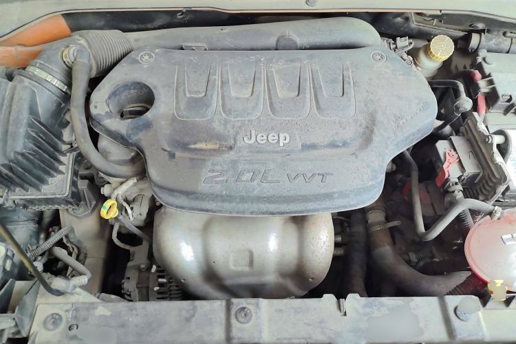 Used Jeep Renegade 2016 2.0L Automatic Four-Wheel Drive 75th Anniversary Tribute Edition Engine Bay