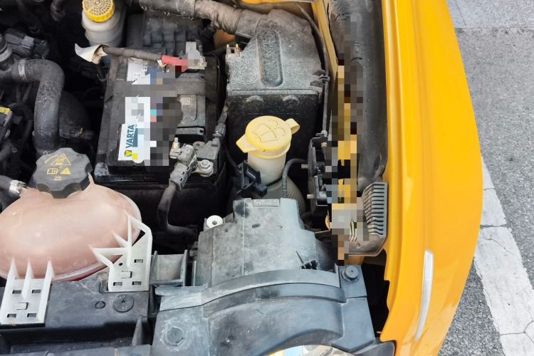 Used Jeep Renegade 2016 1.4T Automatic Jingneng Edition Engine Bay Left