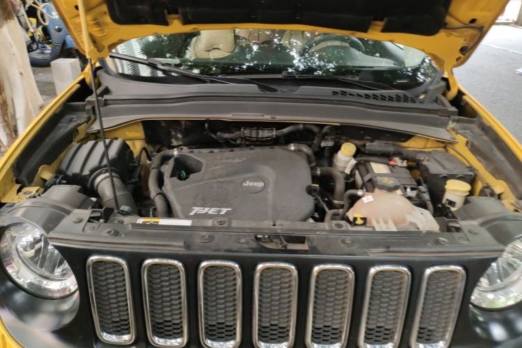 Used Jeep Renegade 2016 1.4T Automatic Jingneng Version+ Engine Bay