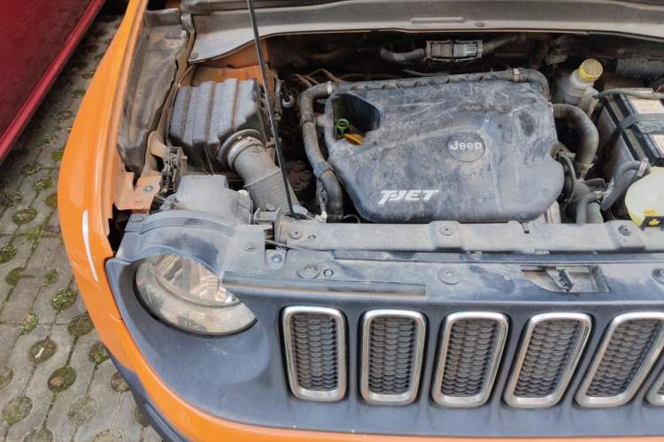Used Jeep Renegade 2016 1.4T Automatic High-Energy Version Engine Bay Right