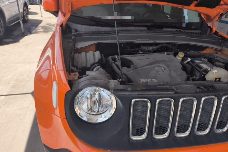 Used Jeep Renegade 2016 1.4T Automatic Jingneng Edition Engine Bay Right