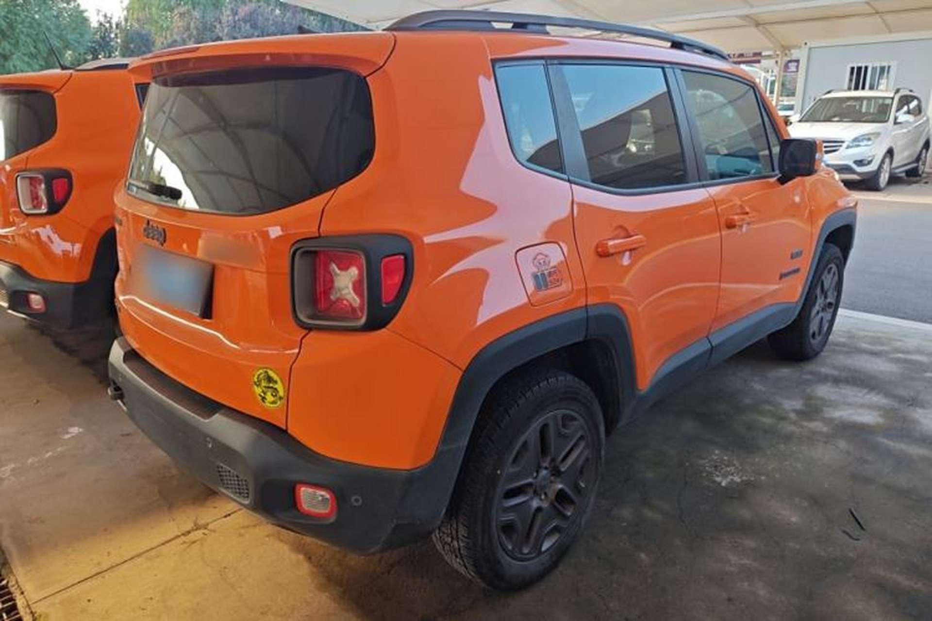Used Jeep Renegade 2016 2.0L Automatic Four-Wheel Drive 75th Anniversary Tribute Edition Exterior 3