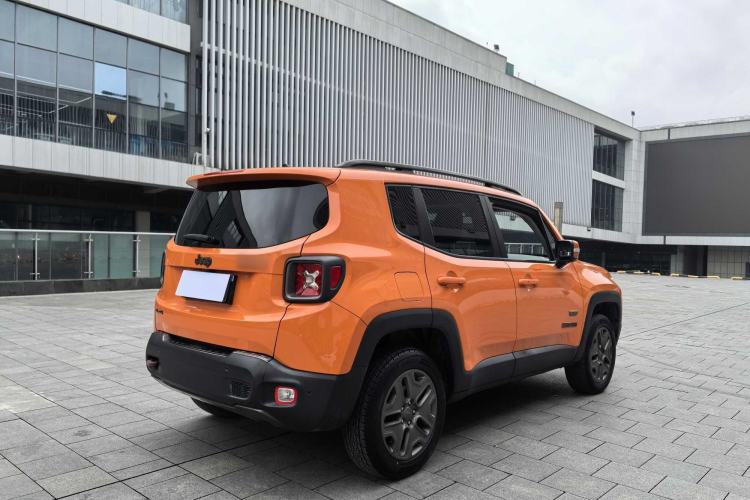 Used Jeep Renegade 2016 2.0L Automatic Four-Wheel Drive 75th Anniversary Tribute Edition Exterior 4