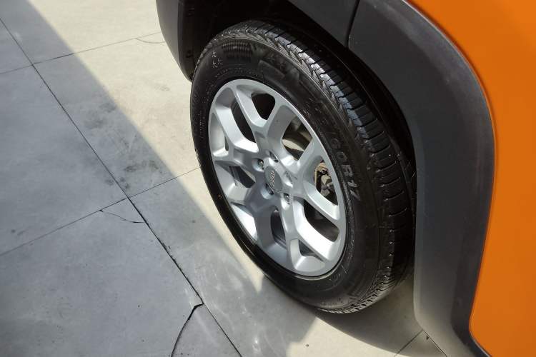 Used Jeep Renegade 2016 1.4T Automatic Jingneng Edition Exterior 5