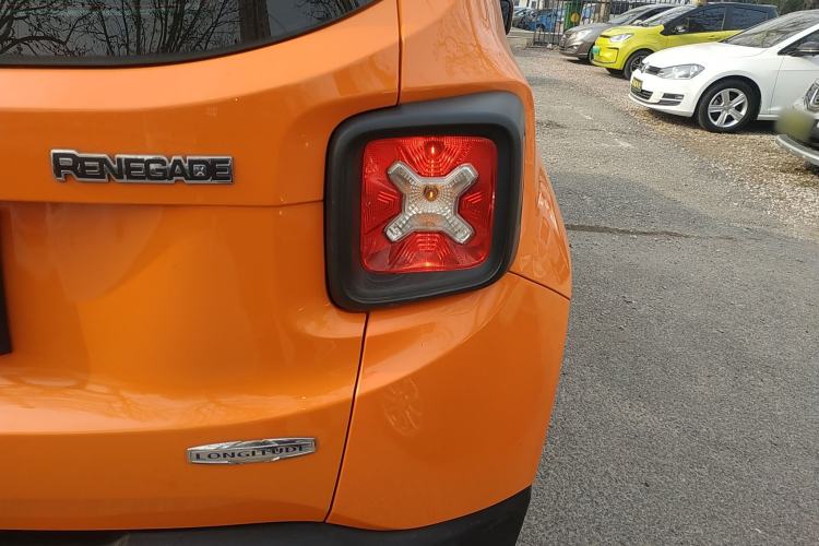 Used Jeep Renegade 2016 1.4T Automatic Jingneng Edition Exterior 6