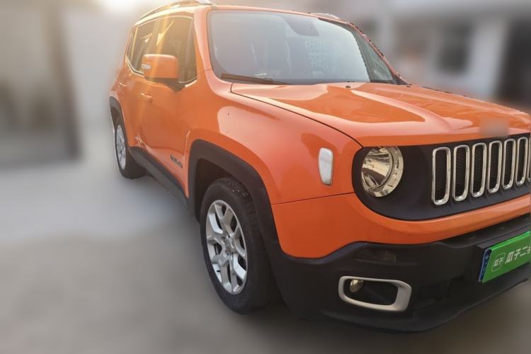Used Jeep Renegade 2016 1.4T Automatic Jingneng Version+ Front Right 45 Deg
