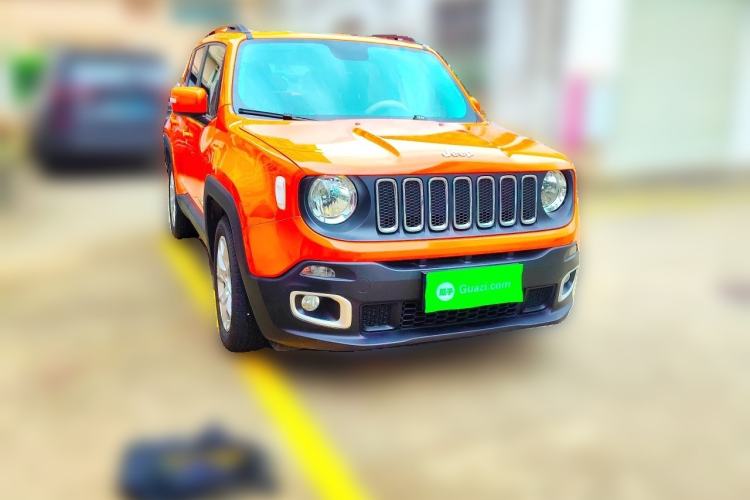 Used Jeep Renegade 2016 1.4T Automatic High-Energy Version Front Right 45 Deg