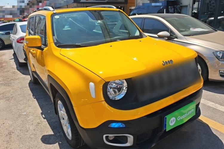 Used Jeep Renegade 2016 1.4T Automatic Jingneng Version+ Front Right 45 Deg
