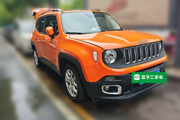 Used Jeep Renegade 2016 1.4T Automatic Jingneng Version+ Front Right 45 Deg