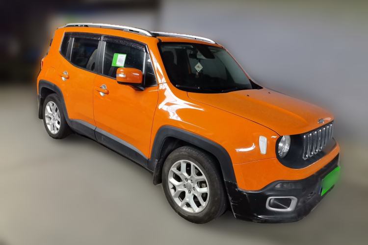 Used Jeep Renegade 2016 1.4T Automatic Jingneng Version+ Front Right 45 Deg
