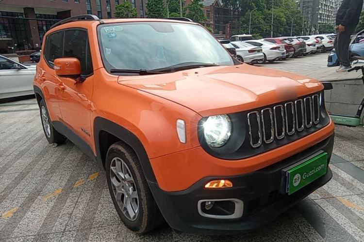 Used Jeep Renegade 2016 1.4T Automatic Jingneng Edition Front Right 45 Deg