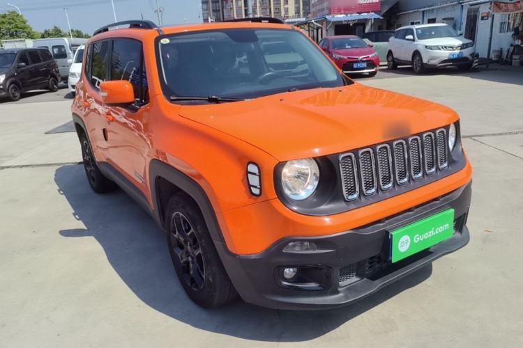Used Jeep Renegade 2016 1.4T Automatic Jingneng Edition Front Right 45 Deg
