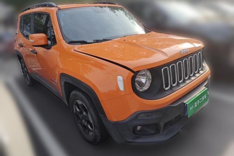 Used Jeep Renegade 2016 1.4T Automatic Kinetic Edition Front Right 45 Deg