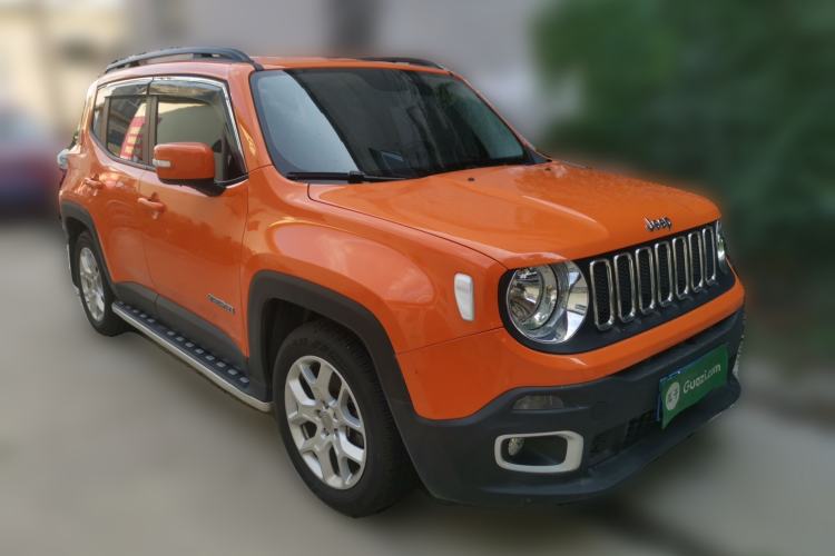 Used Jeep Renegade 2016 1.4T Automatic High-Energy Version Front Right 45 Deg