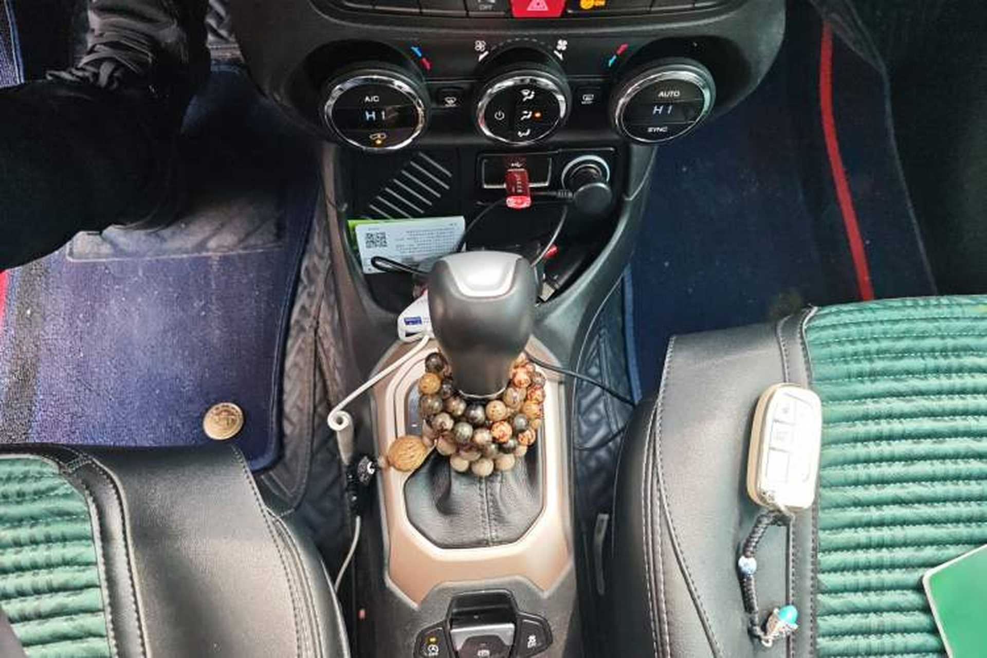 Used Jeep Renegade 2016 1.4T Automatic Jingneng Version+ Gear Lever