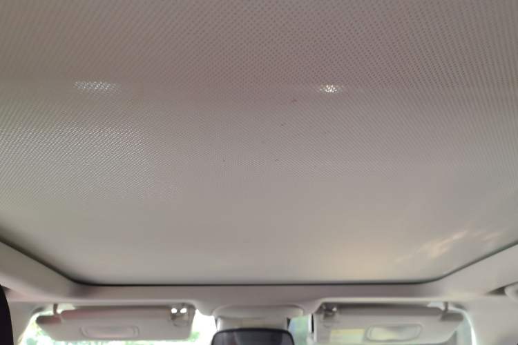 Used Jeep Renegade 2016 2.0L Automatic Four-Wheel Drive 75th Anniversary Tribute Edition Headliner