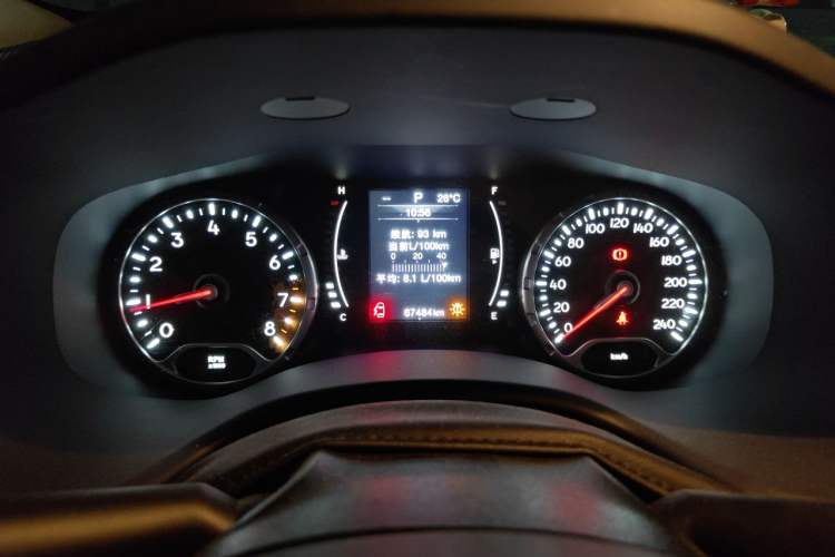 Used Jeep Renegade 2016 1.4T Automatic High-Energy Version Instrument Cluster