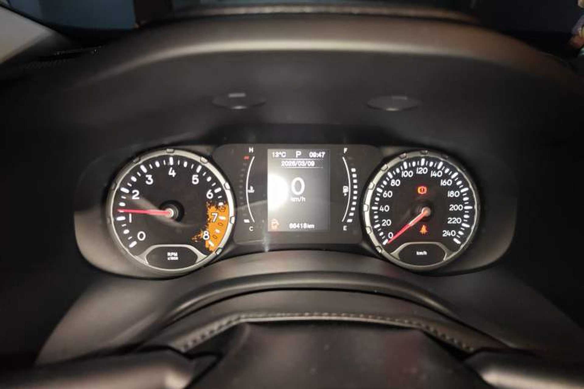 Used Jeep Renegade 2016 1.4T Automatic Kinetic Edition Instrument Cluster