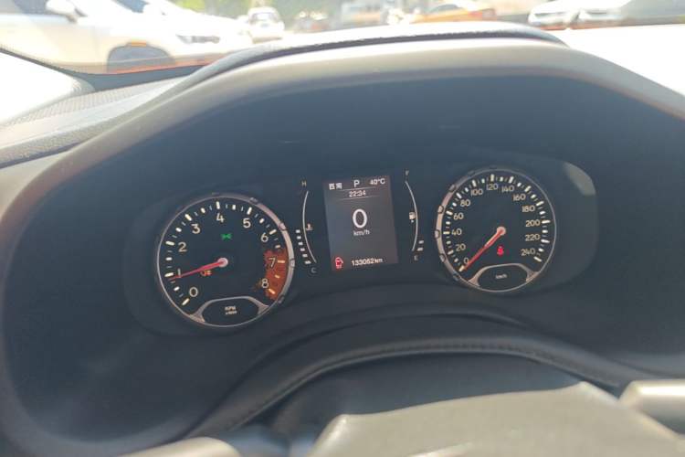 Used Jeep Renegade 2016 1.4T Automatic Jingneng Edition Instrument Cluster