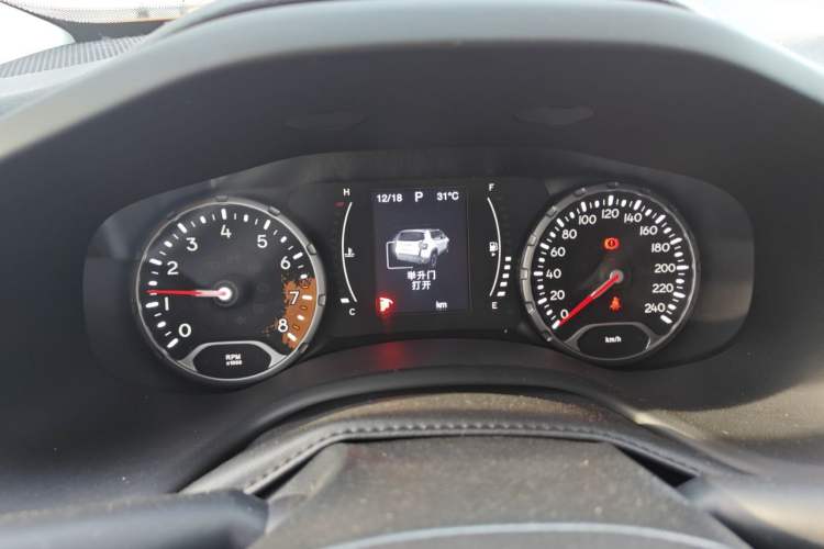Used Jeep Renegade 2016 1.4T Automatic Kinetic Edition Instrument Cluster