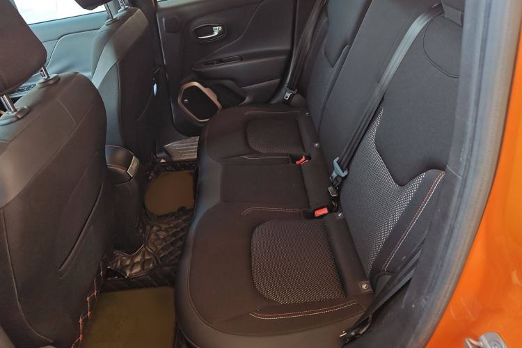 Used Jeep Renegade 2016 2.0L Automatic Four-Wheel Drive 75th Anniversary Tribute Edition Interior 1