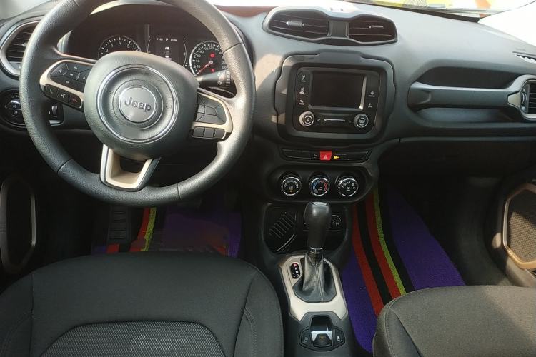 Used Jeep Renegade 2016 1.4T Automatic Jingneng Edition Interior 2