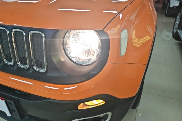 Used Jeep Renegade 2016 1.4T Automatic Jingneng Edition Left Front Headlight