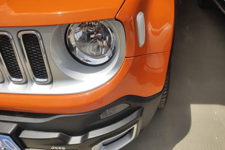 Used Jeep Renegade 2016 1.4T Automatic Smart Edition Left Front Headlight