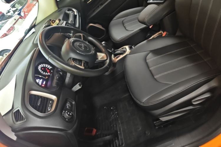 Used Jeep Renegade 2016 1.4T Automatic Jingneng Edition Left Front Seat