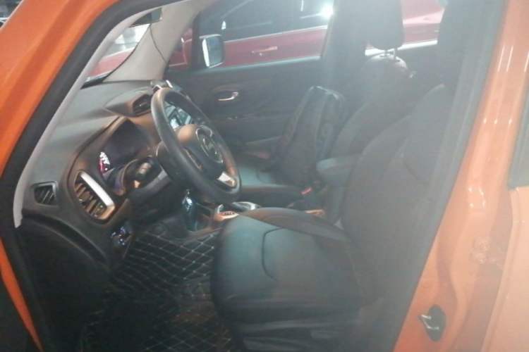 Used Jeep Renegade 2016 1.4T Automatic Jingneng Edition Left Front Seat