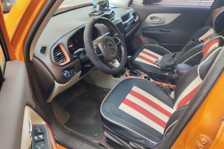 Used Jeep Renegade 2016 1.4T Automatic High-Energy Version Left Front Seat