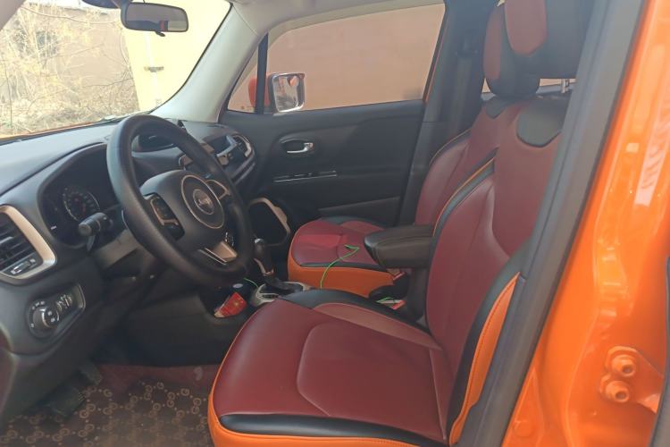 Used Jeep Renegade 2016 1.4T Automatic High-Energy Version Left Front Seat