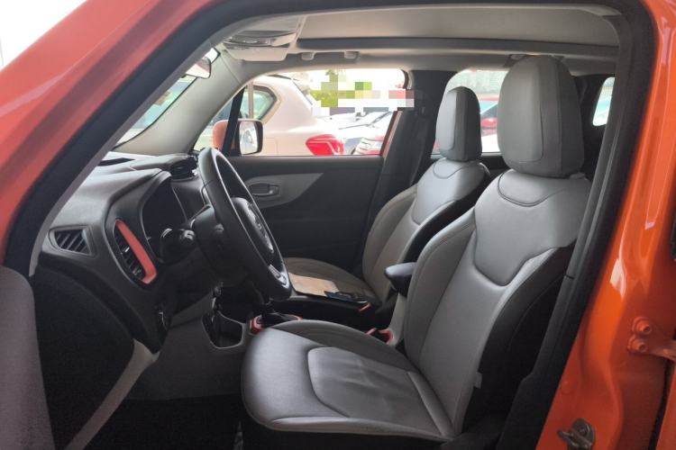 Used Jeep Renegade 2016 1.4T Automatic Jingneng Edition Left Front Seat