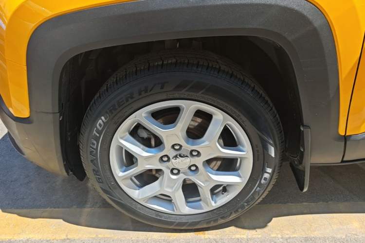 Used Jeep Renegade 2016 1.4T Automatic Jingneng Version+ Left Front Wheel Hub