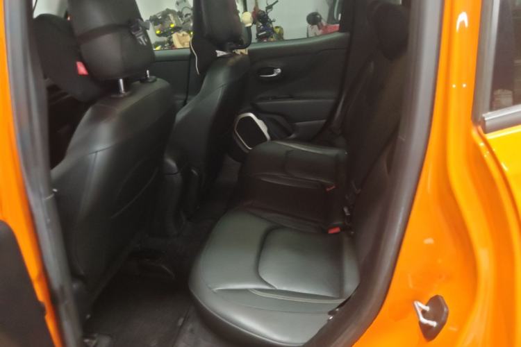 Used Jeep Renegade 2016 1.4T Automatic Smart Edition Left Rear Seat