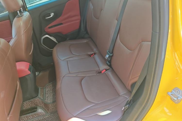 Used Jeep Renegade 2016 1.4T Automatic Jingneng Version+ Left Rear Seat