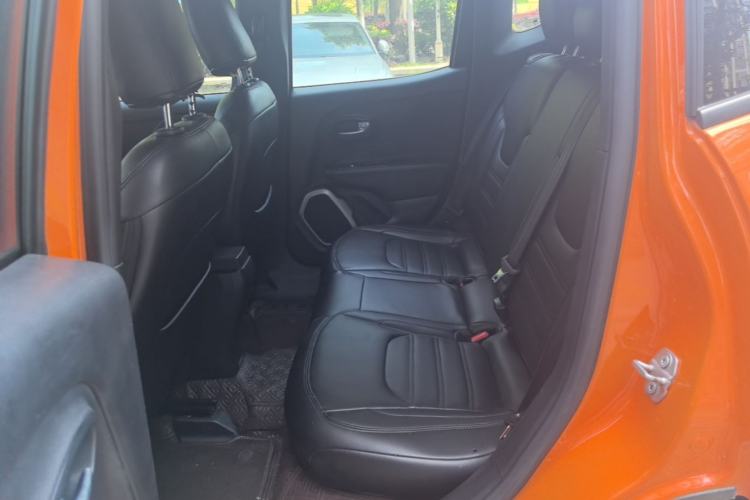 Used Jeep Renegade 2016 1.4T Automatic High-Energy Version Left Rear Seat