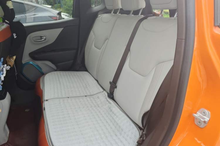Used Jeep Renegade 2016 1.4T Automatic Smart Edition Left Rear Seat