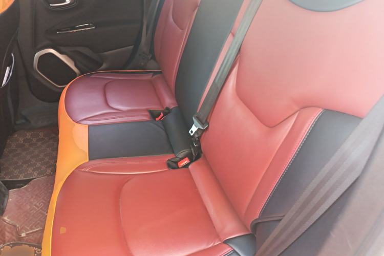 Used Jeep Renegade 2016 1.4T Automatic High-Energy Version Left Rear Seat